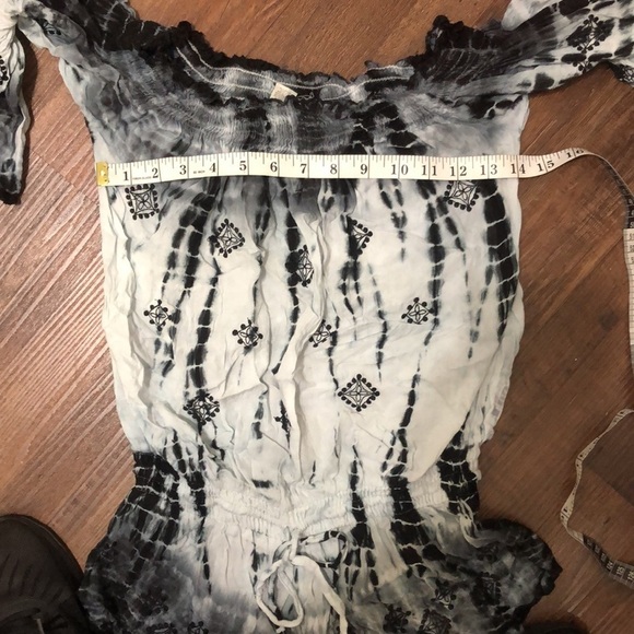 Bathing suit coverup - Picture 7 of 8